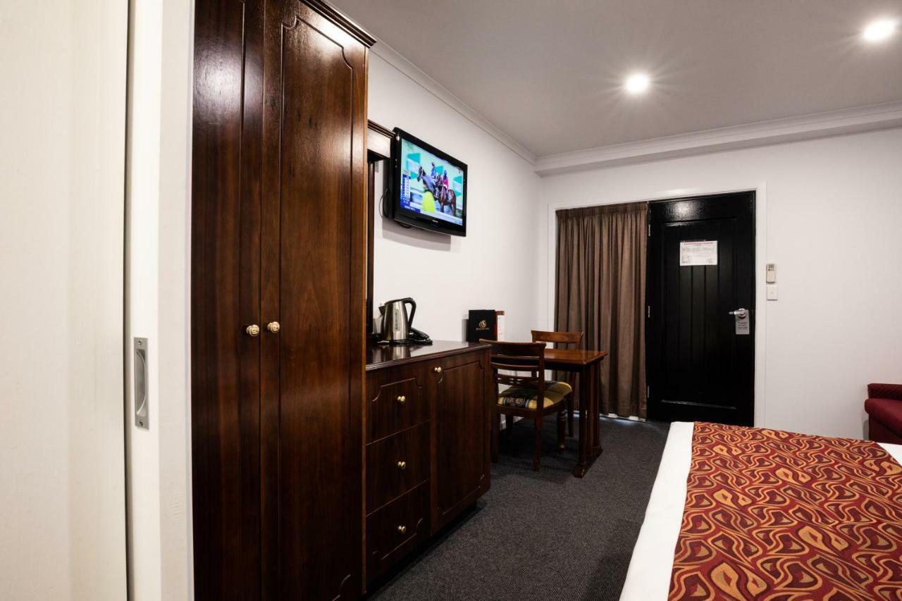 Hotel Settlers Biloela Bagian luar foto