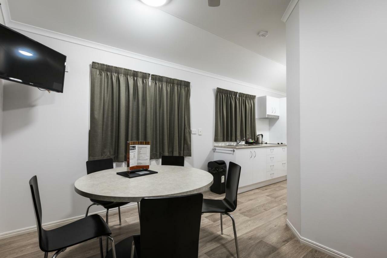 Hotel Settlers Biloela Bagian luar foto