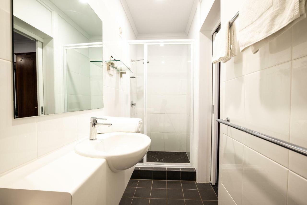 Hotel Settlers Biloela Bagian luar foto
