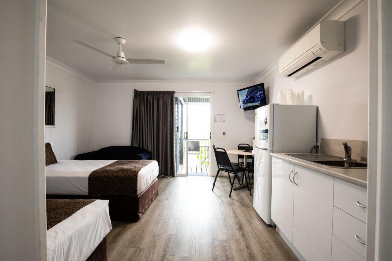 Hotel Settlers Biloela Bagian luar foto