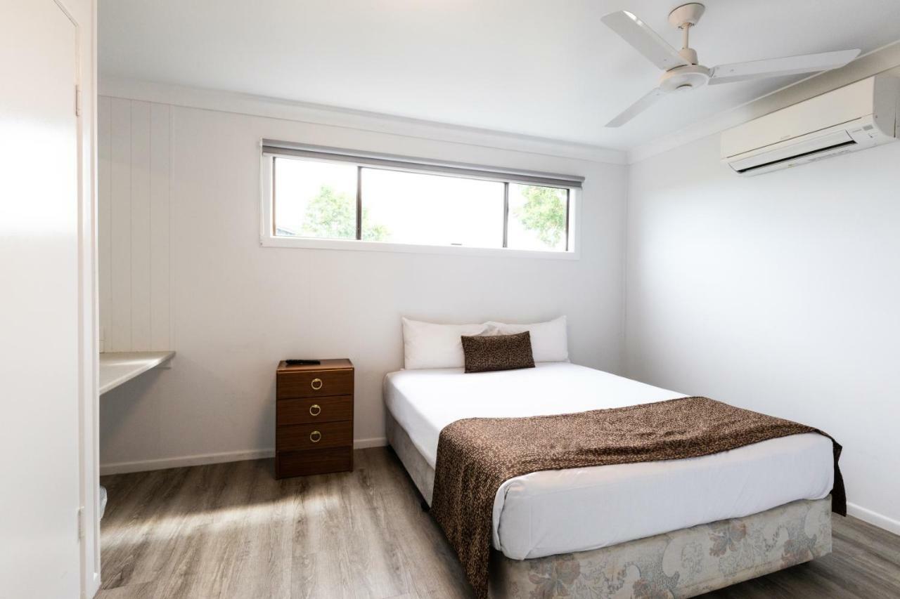 Hotel Settlers Biloela Bagian luar foto