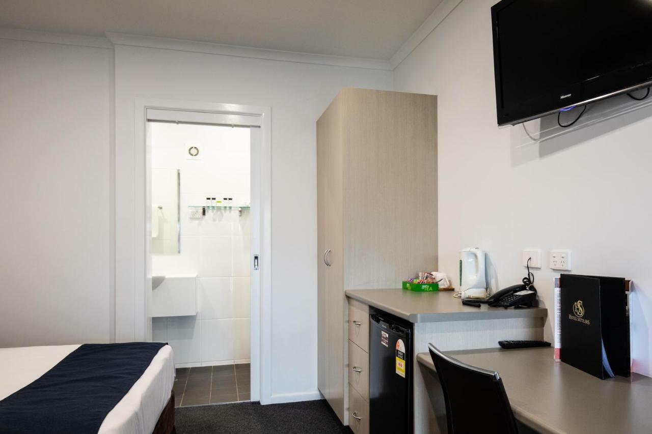 Hotel Settlers Biloela Bagian luar foto