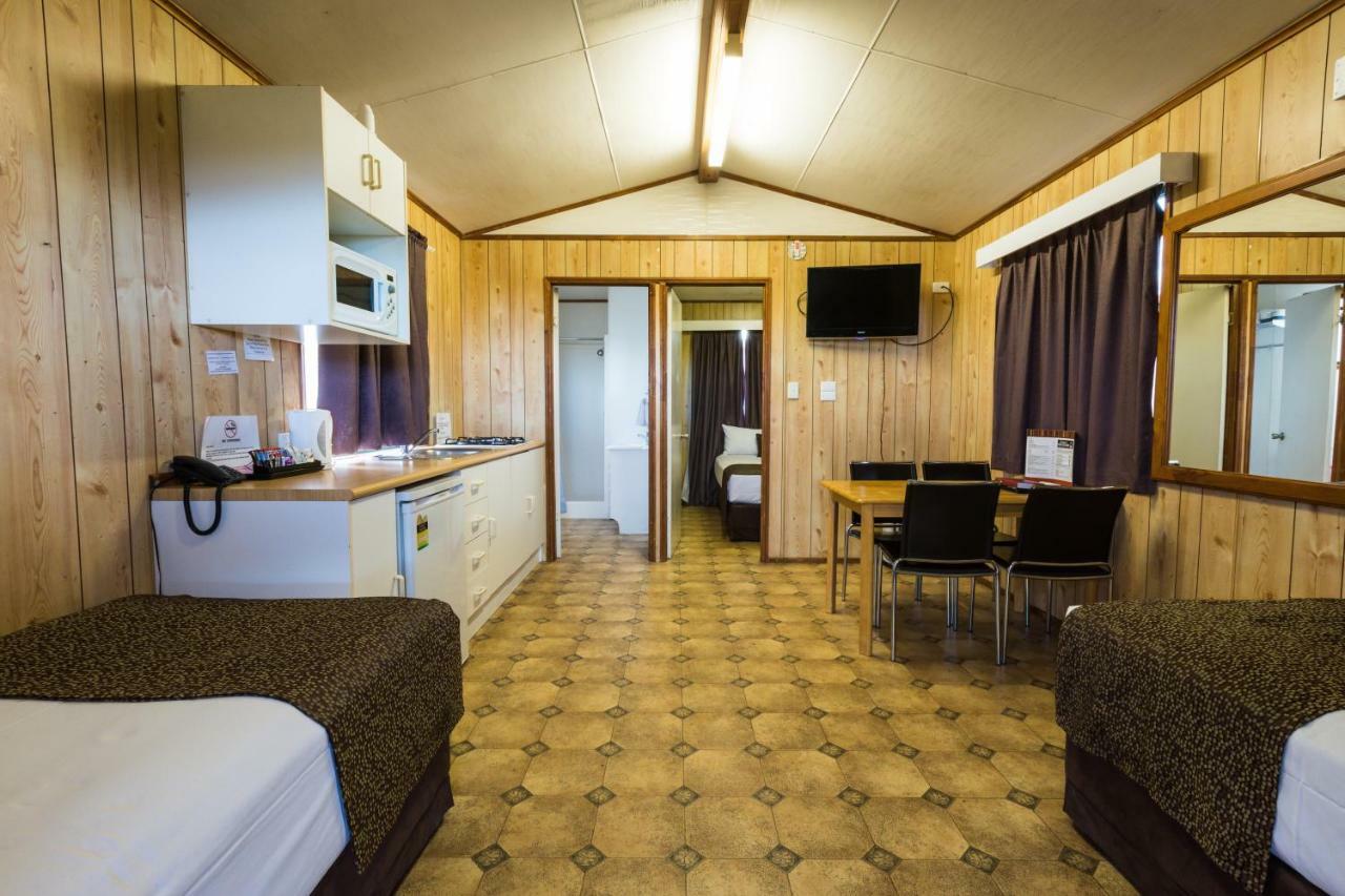 Hotel Settlers Biloela Bagian luar foto