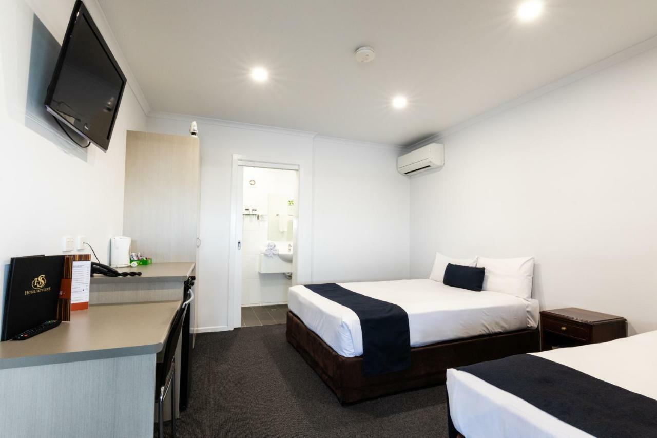 Hotel Settlers Biloela Bagian luar foto